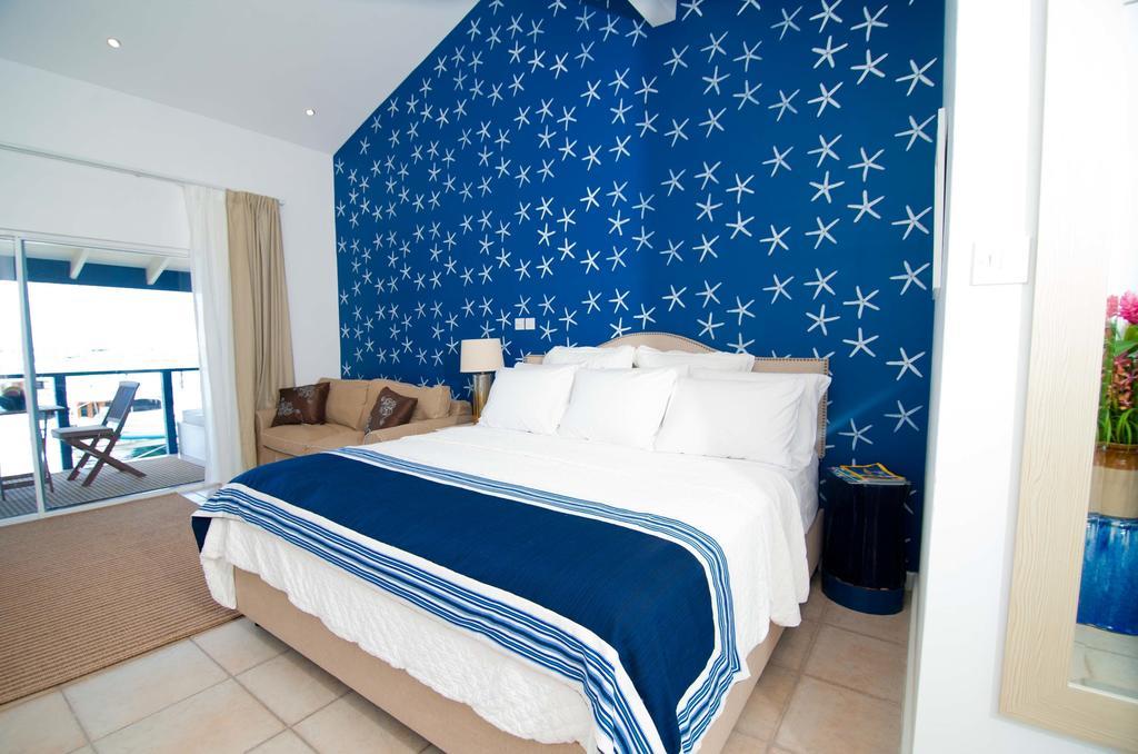 Blue Lagoon Hotel And Marina Ltd Кингстаун Стая снимка