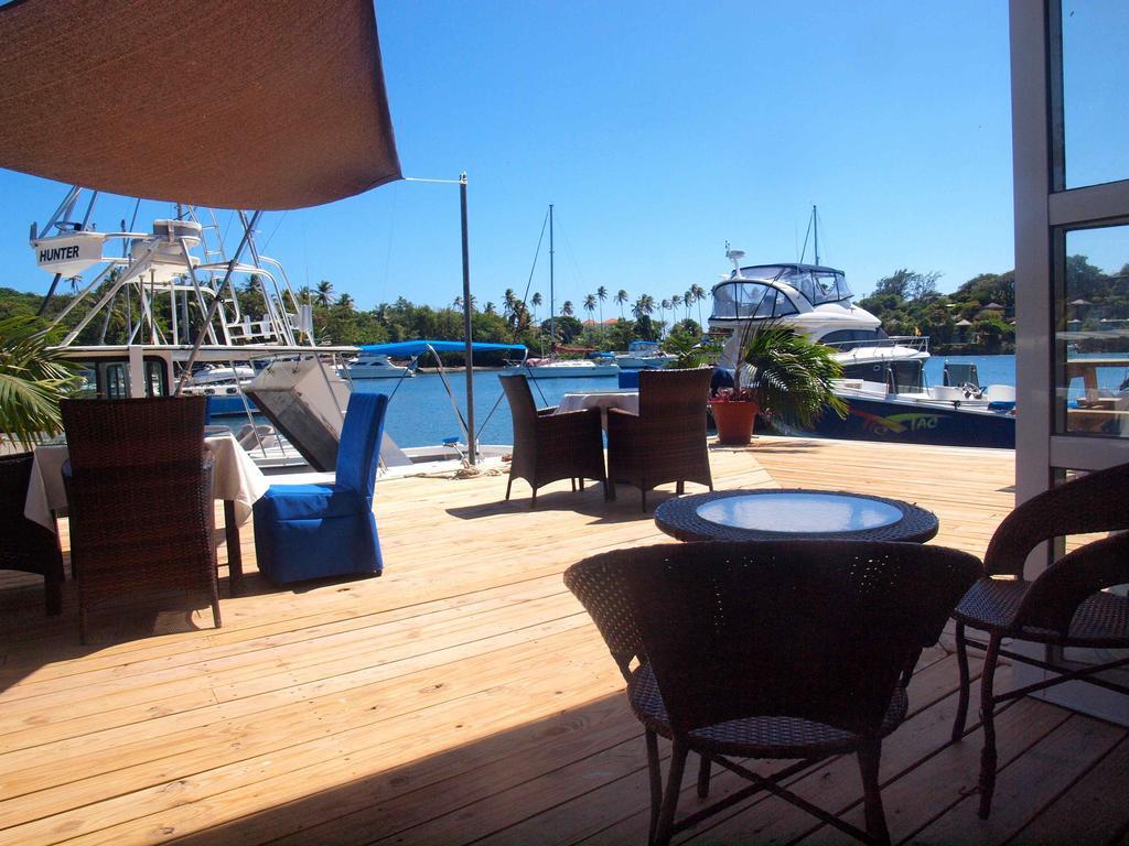 Blue Lagoon Hotel And Marina Ltd Кингстаун Екстериор снимка