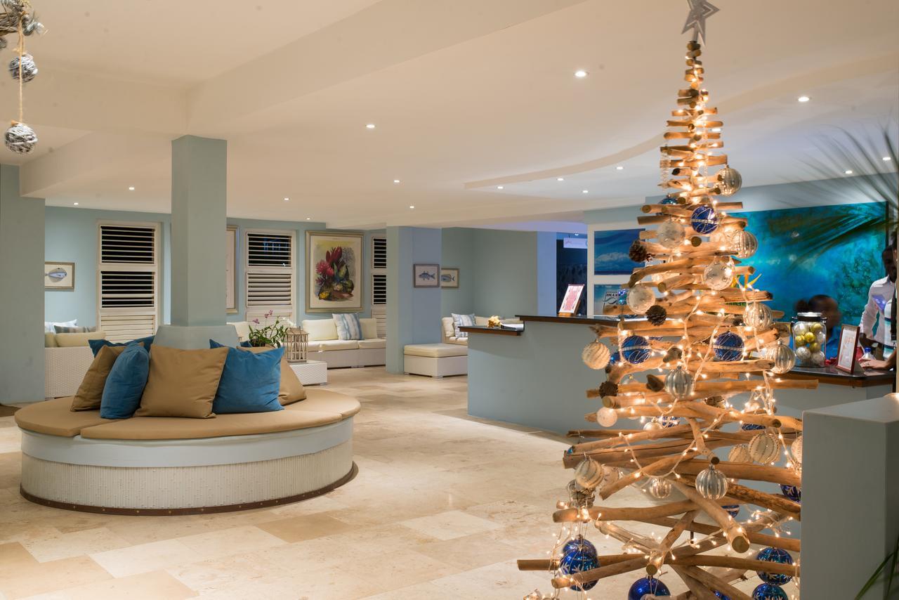 Blue Lagoon Hotel And Marina Ltd Кингстаун Екстериор снимка