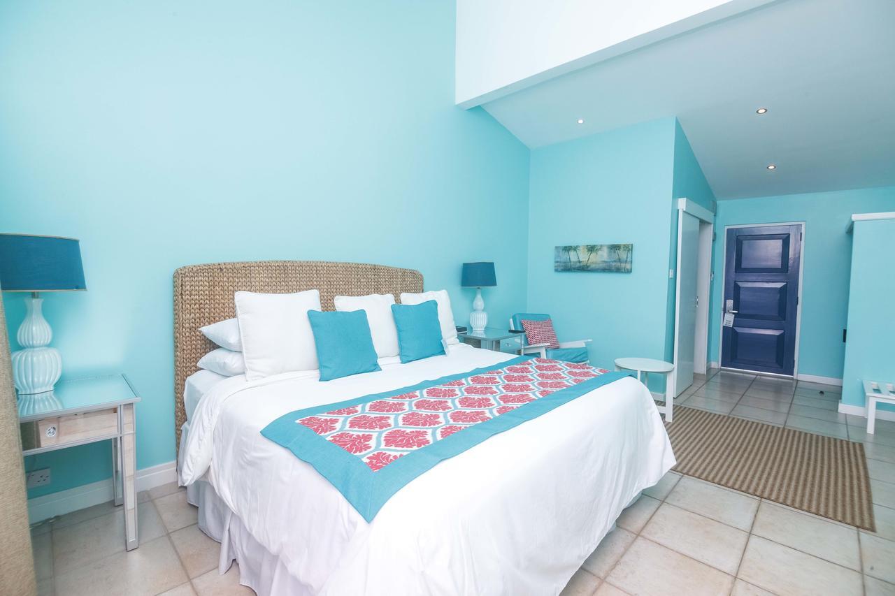 Blue Lagoon Hotel And Marina Ltd Кингстаун Екстериор снимка