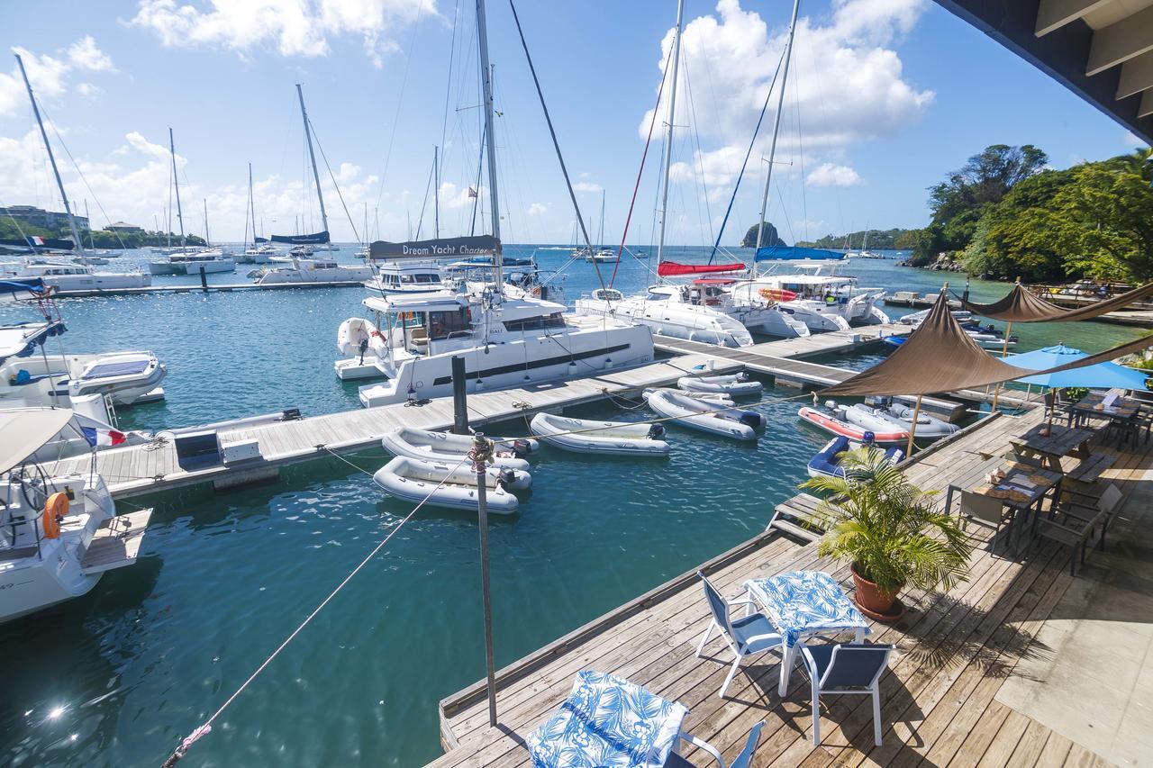Blue Lagoon Hotel And Marina Ltd Кингстаун Екстериор снимка