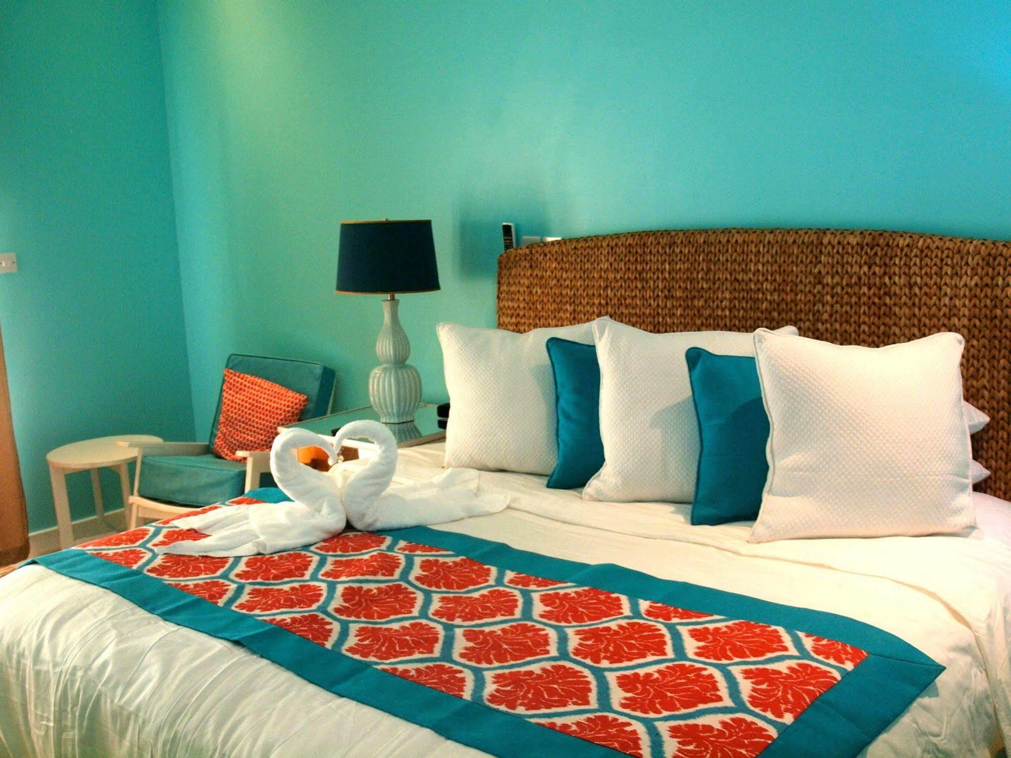 Blue Lagoon Hotel And Marina Ltd Кингстаун Екстериор снимка